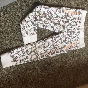 Hello kitty sweats size M